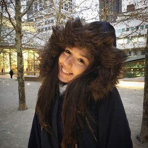 Meet your Posher, Cecilia